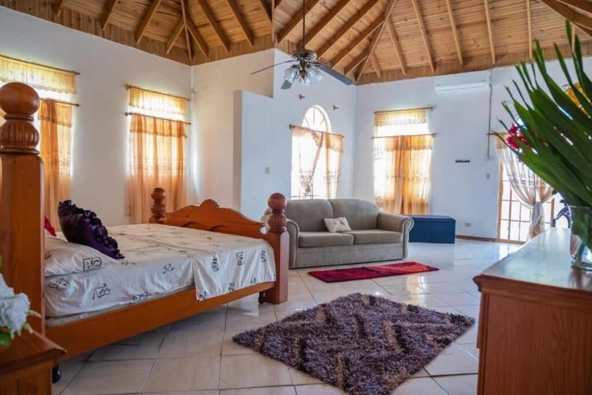 Sweetsop Jamaica Villa And Tours Montego Bay Kültér fotó